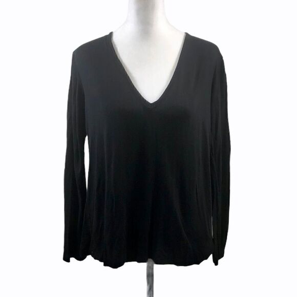 Aritzia Tops - Wilfred Free Aritzia Black Basic T Shirt Size S